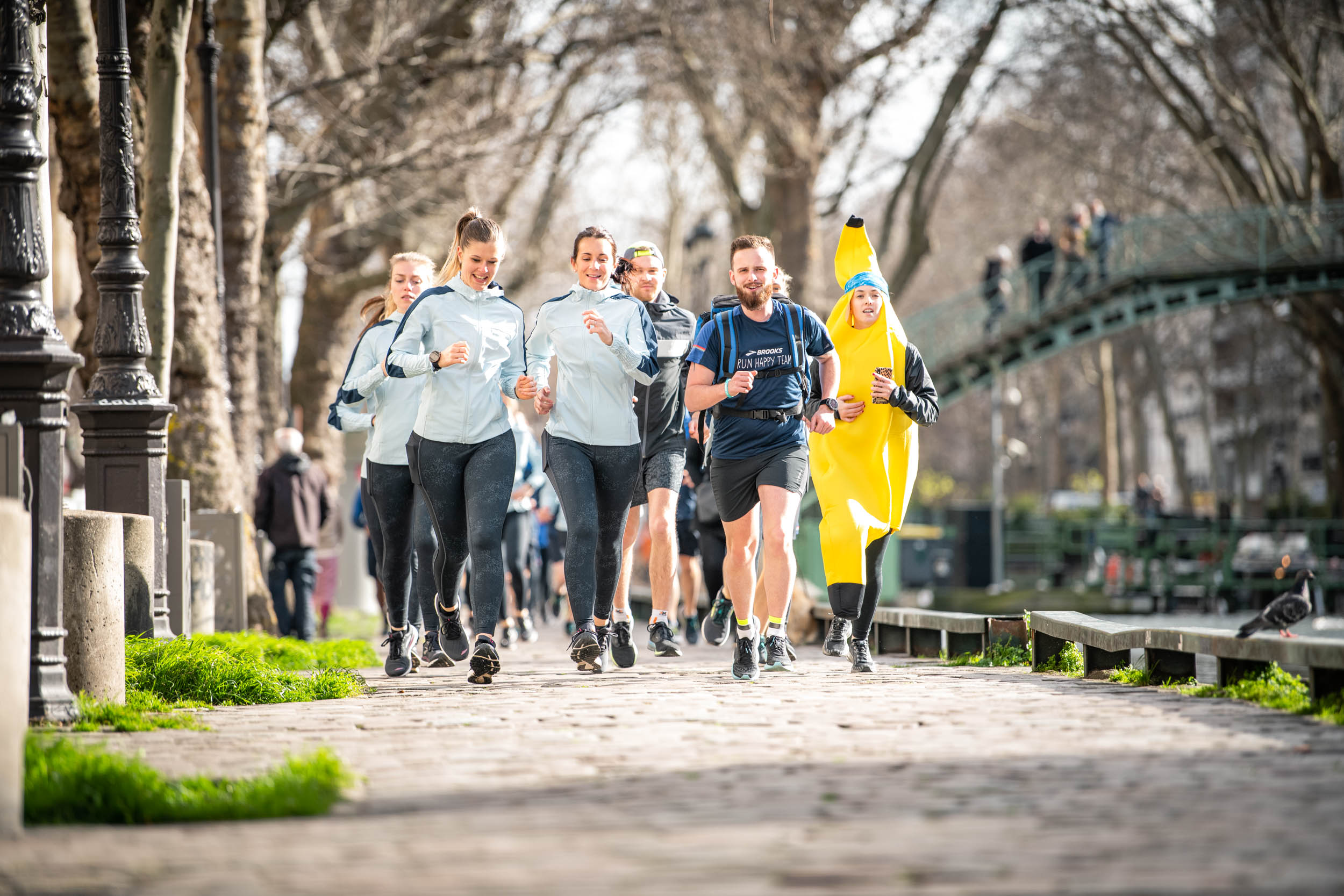 Run Happy Team – Peignée Verticale