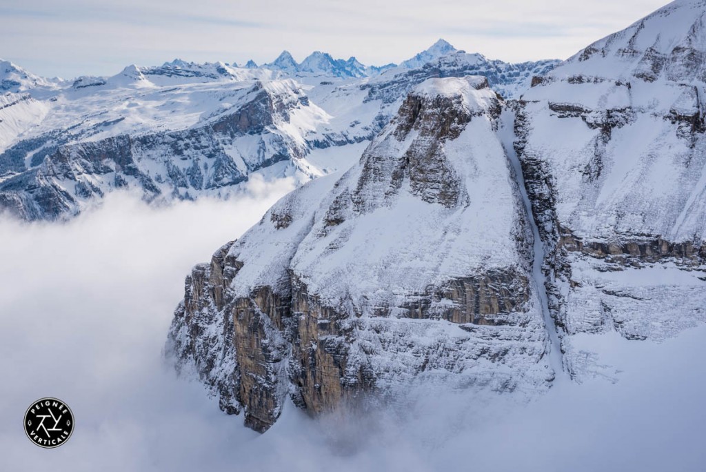 Pointe-Areu-Couloir-Ouest-Peignee-Verticale-7070