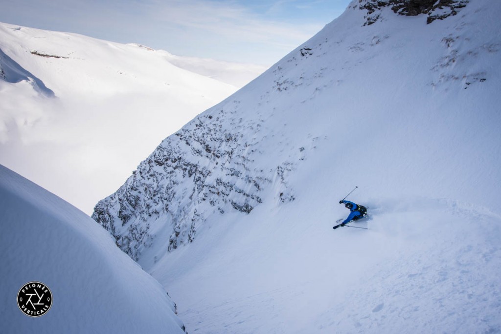 Pointe-Areu-Couloir-Ouest-Peignee-Verticale-7096