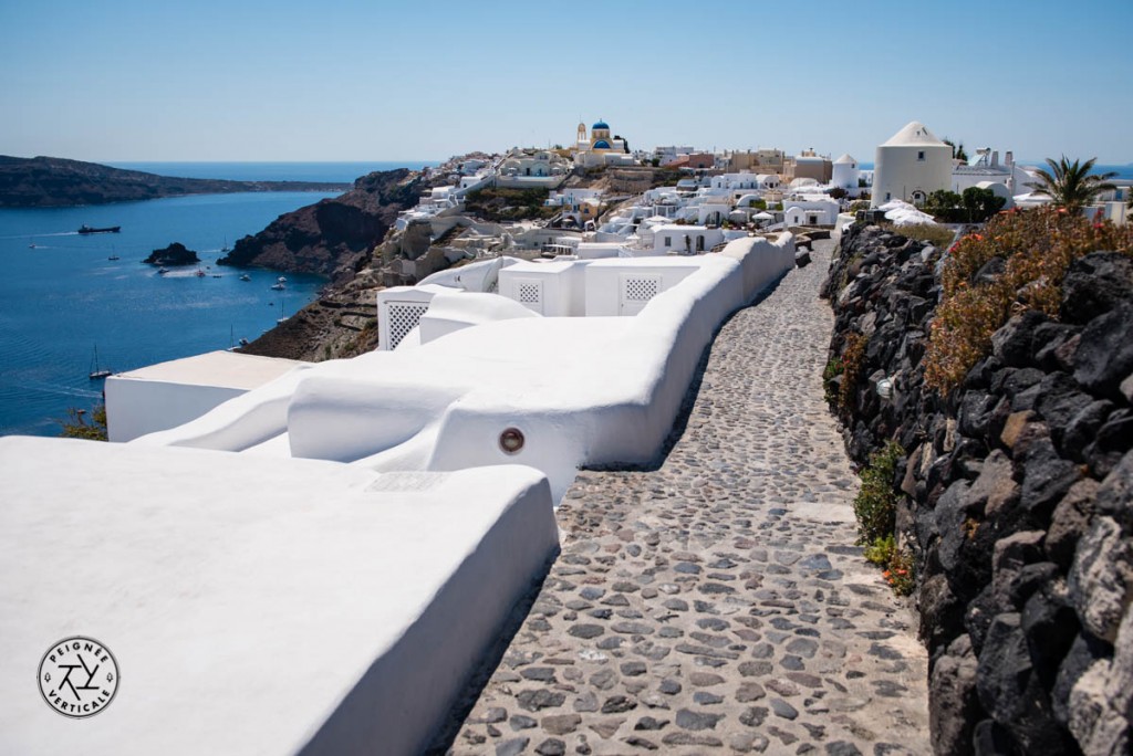Le luxueux village de Oia, qui accueille un nombre impressionnant de mariages asiatiques !