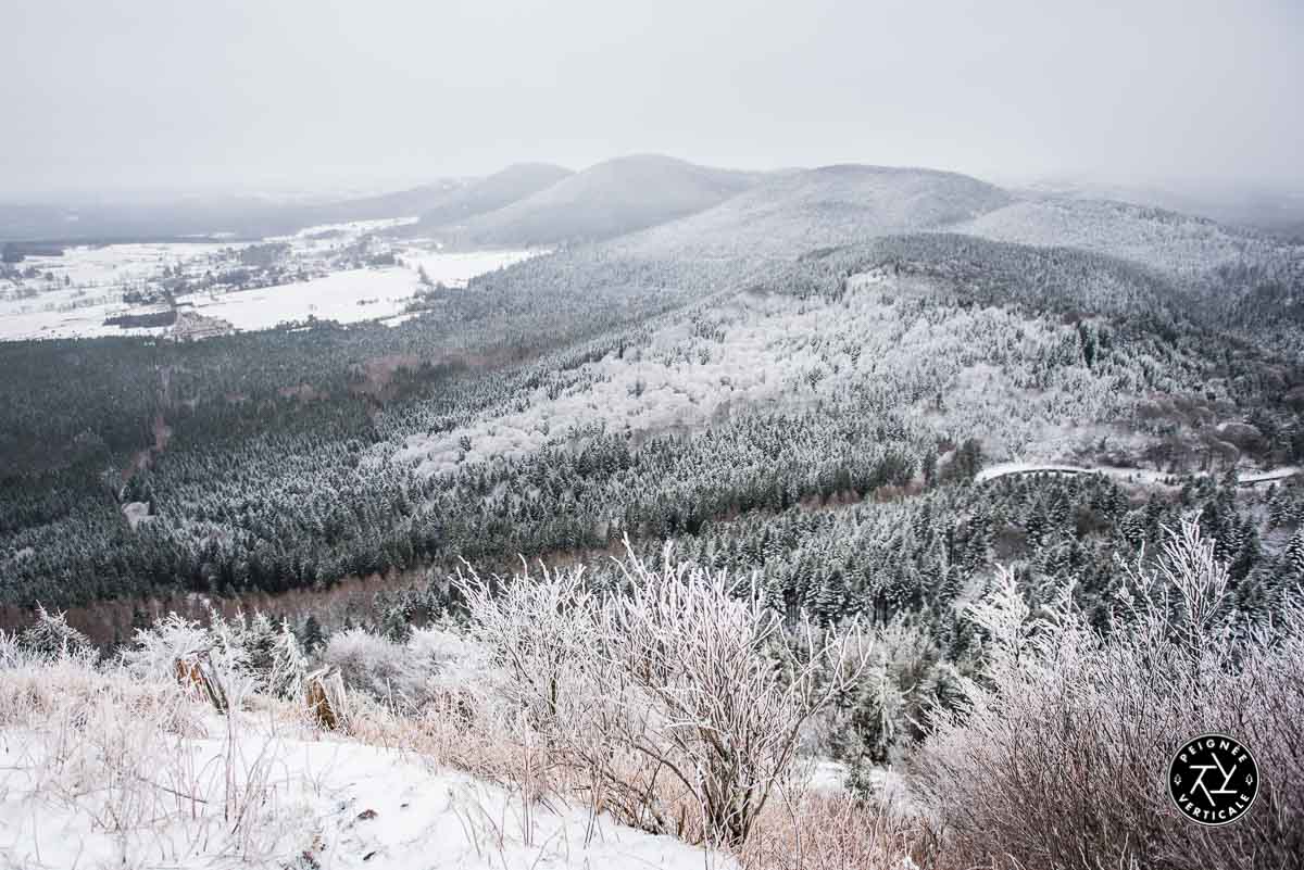 Paysage hivernal monts d'Auvergne