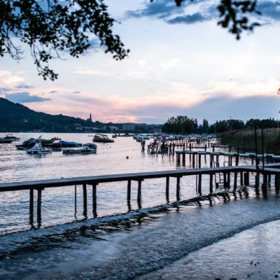 Bateaux bloqués sur le ponton d'Albigny
