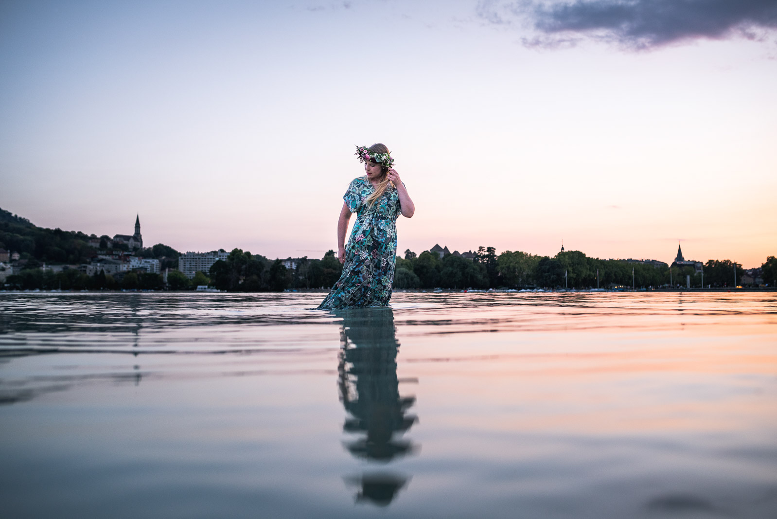 Portait femme lors de la marée basse du Lac d'Annecy